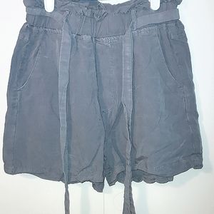CUTE DARK GREYISH/BLUEISH SHORTS; SIZE XS 💙